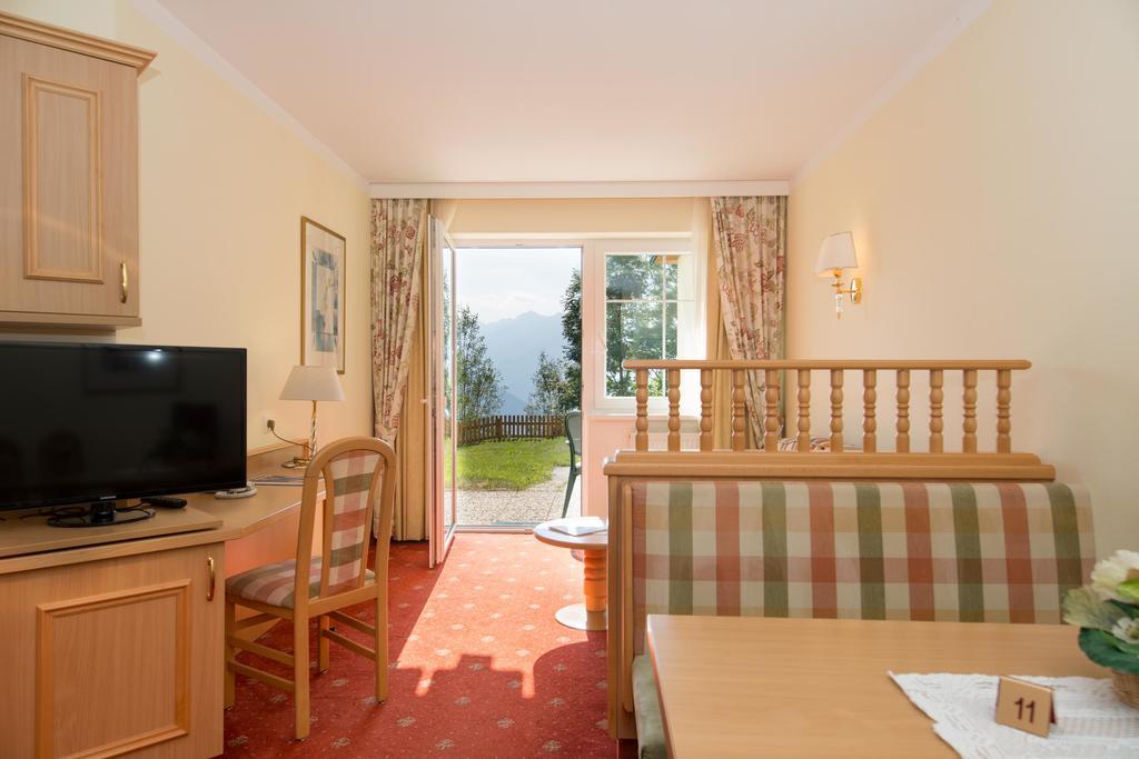 Residence Rossboden Mit Hallenbad Verano Eksteriør bilde